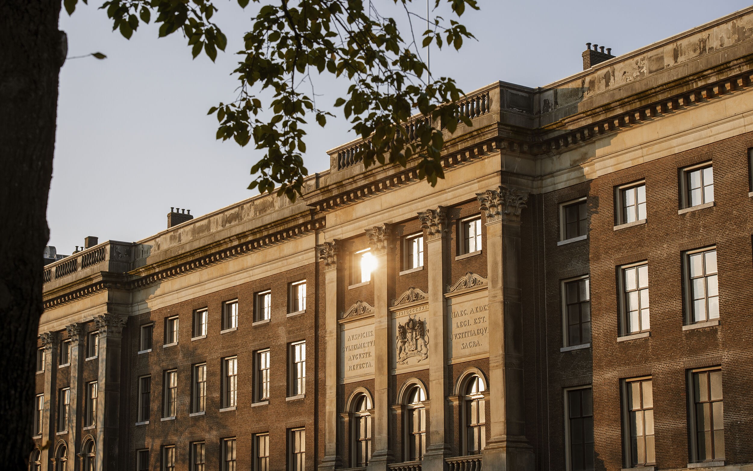 This Amsterdam hotel has just been crowned the most luxurious in the world!