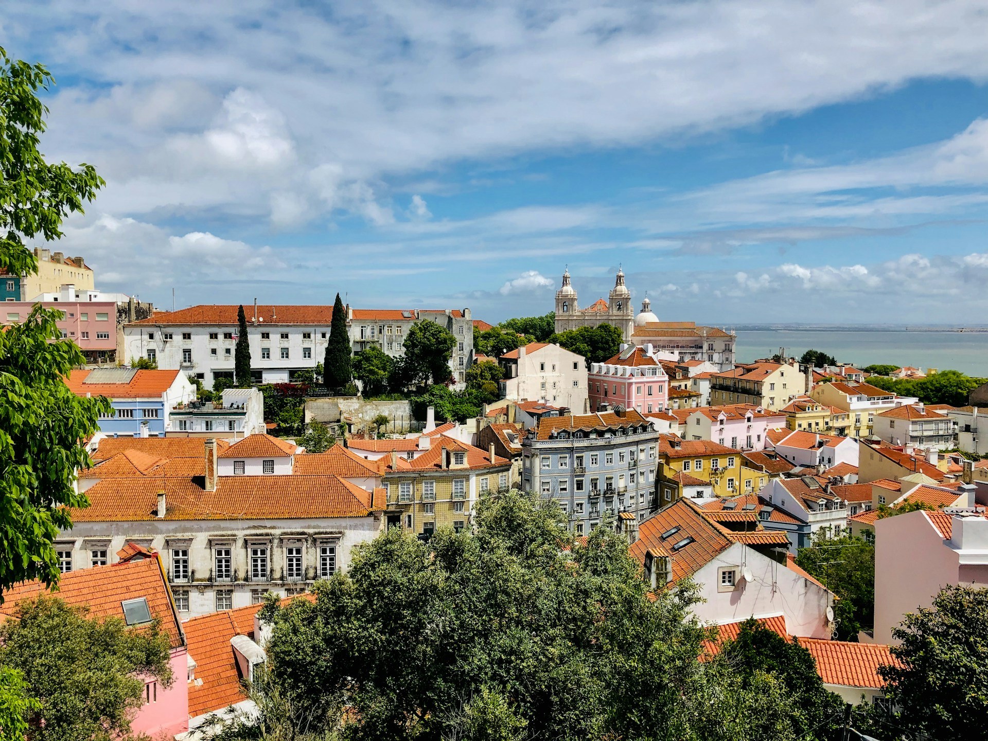 Lisbon tops a new Holiday Happiness Index, thanks to sunshine, green spaces, and incredible food