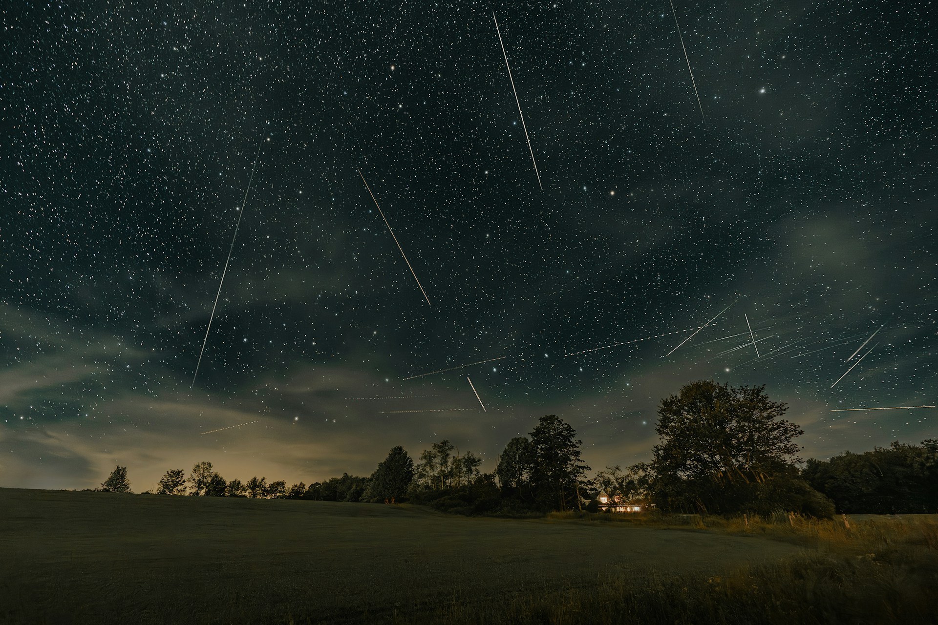 Perseid Meteor Shower to Light Up the Skies This Week – Here’s What You Need to Know