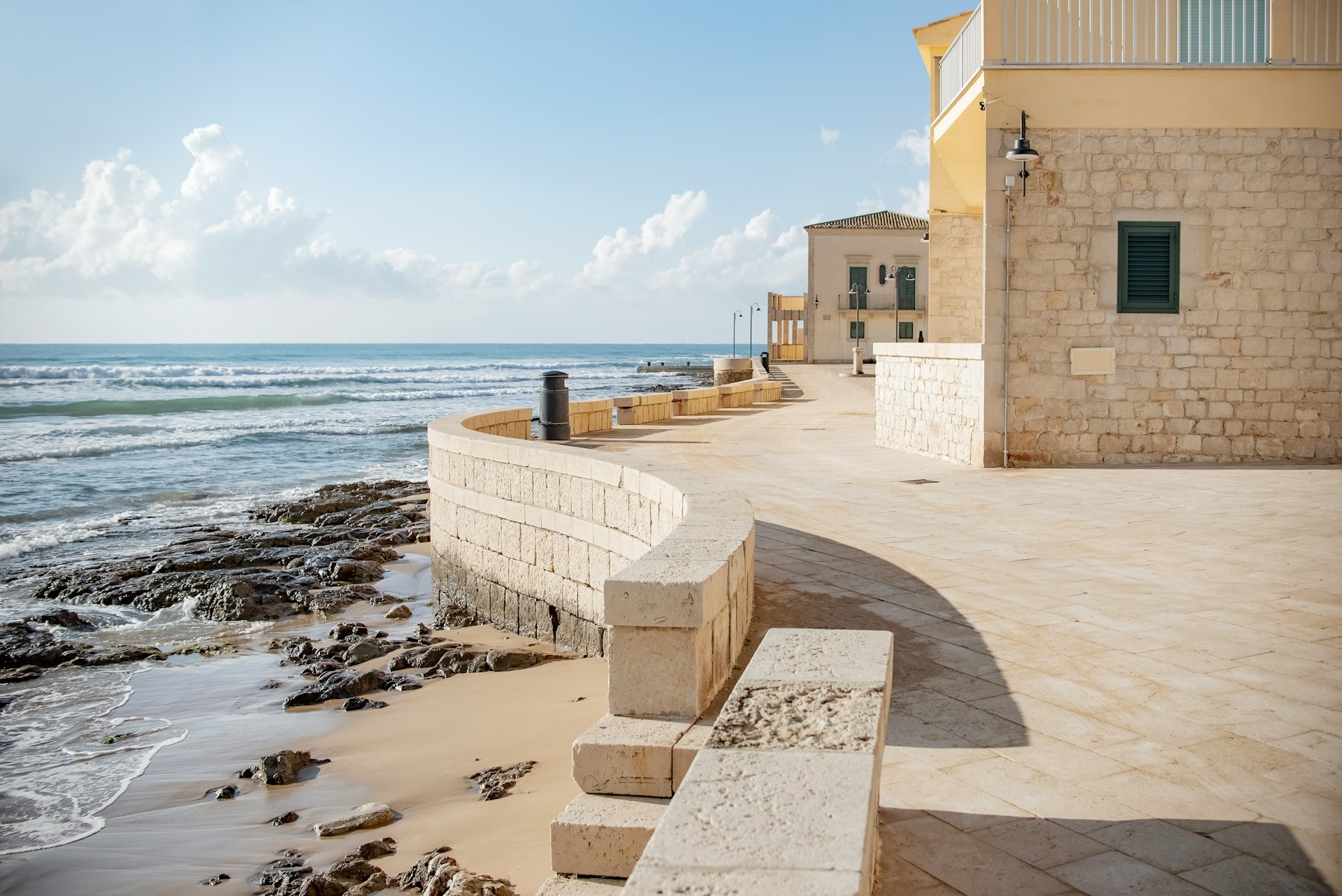 Italy’s Building a Bridge to Sicily – 2,000 Years After the Romans Dreamed It Up!