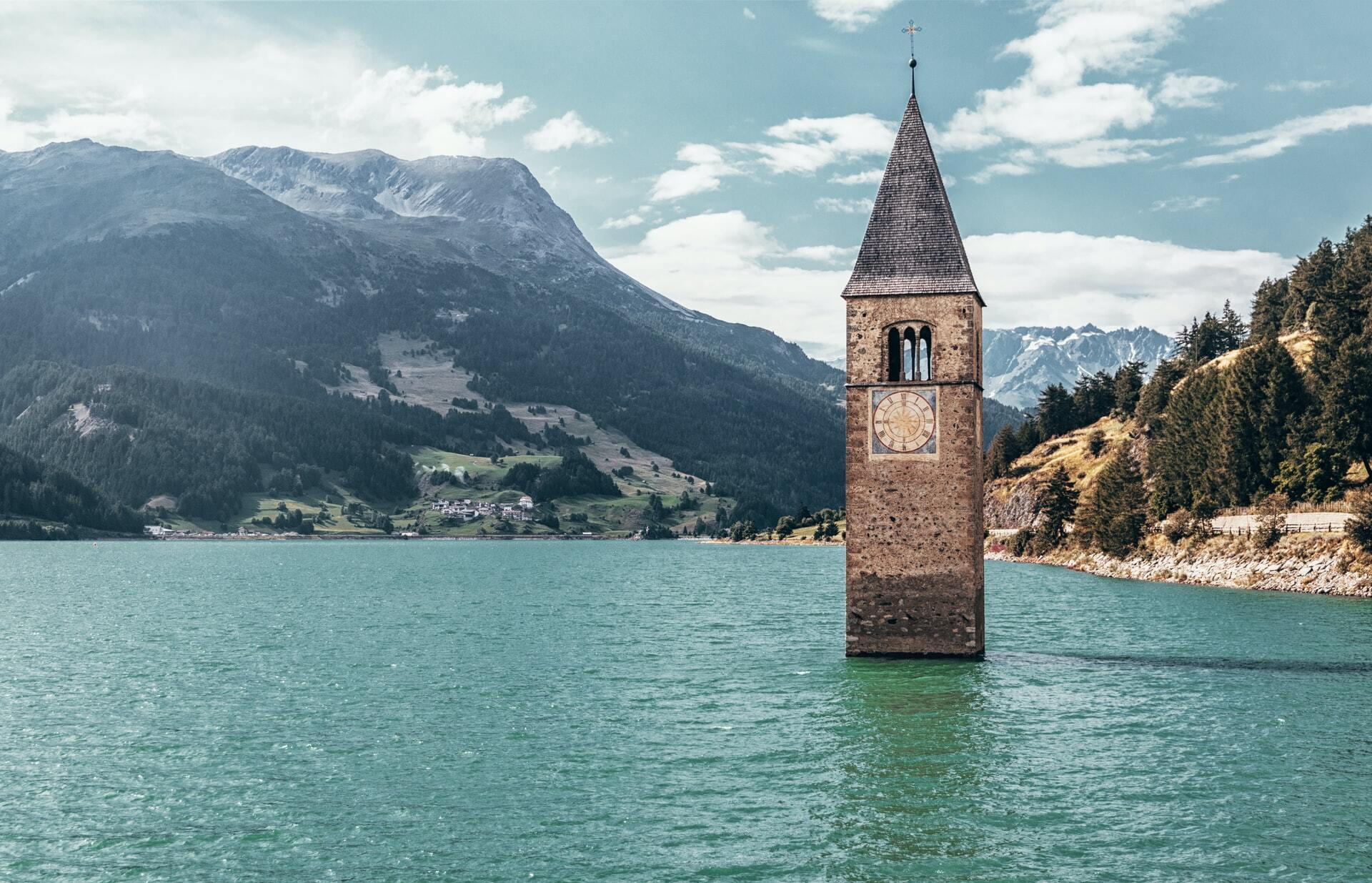 Lost village emerges from a lake in Italy!